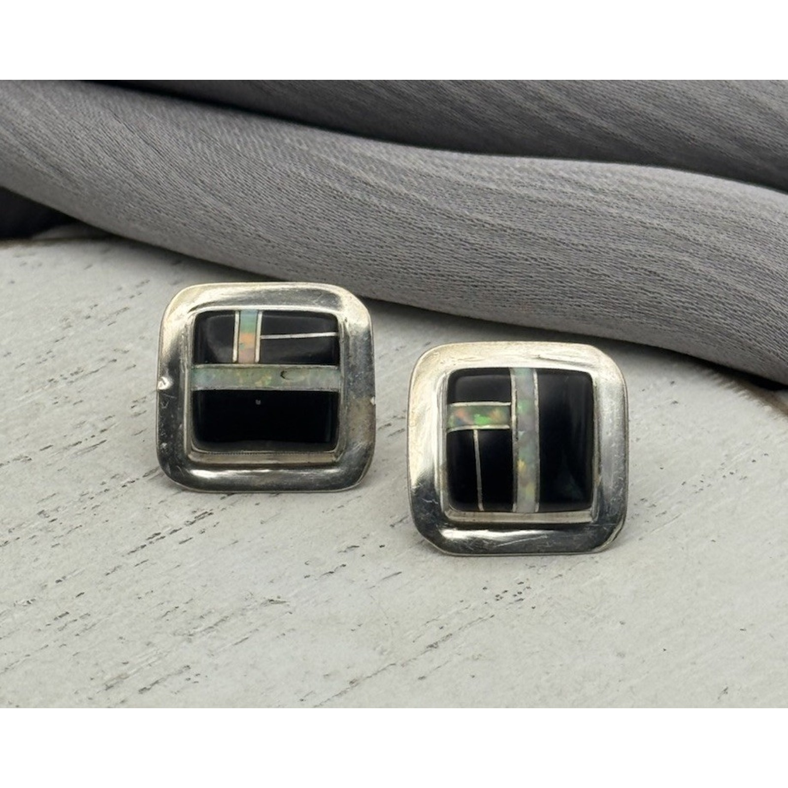 Vintage Navajo Cj Sterling Silver Opal & Onyx Stud Earrings 2.42g / 0.5in